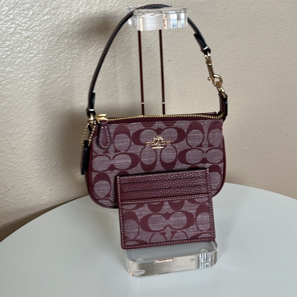NWT Coach Nolita 15 Signature Chambray Wristlet & Card Holder Wine/ Burgundy - Picture 2 of 11